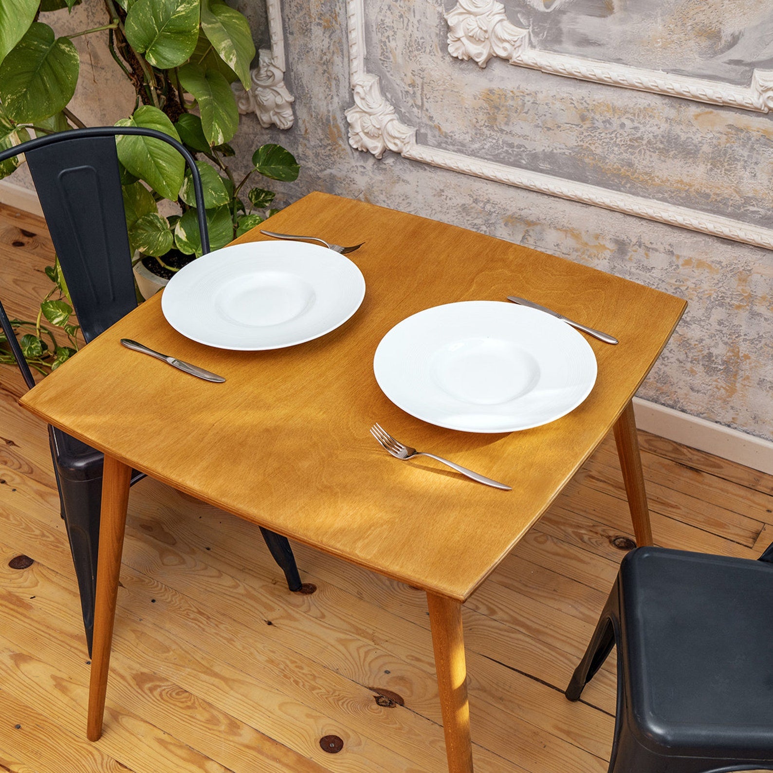 Square Oak Wood Dining Table