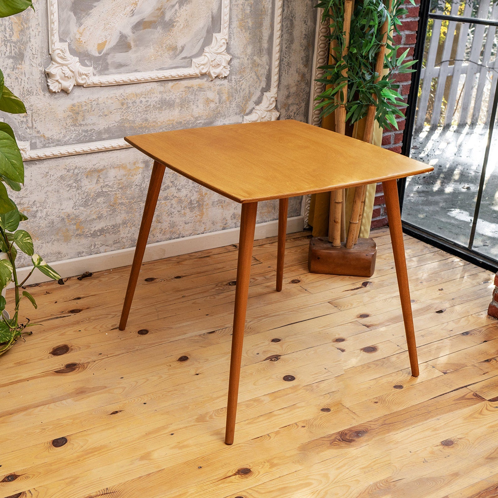 Square Oak Wood Dining Table